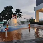 Mid Valley Southkey Mosaic 2Br With Wifi 5-8 Pax
